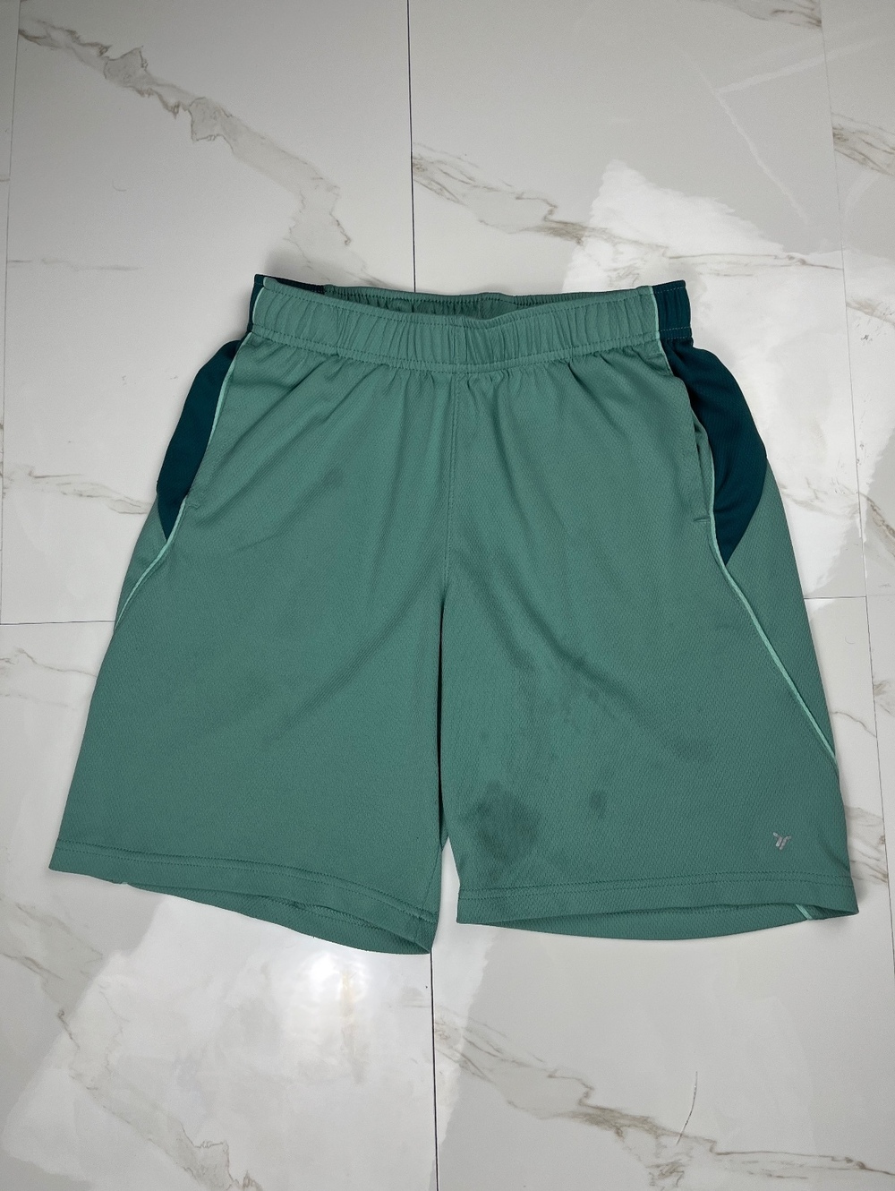 RBX Men's Green Athletic Shorts Size L Mesh Pockets
